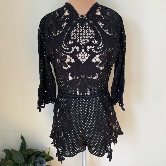 Saylor Crochet Faux Sheer 3/4 Sleeve Black Cotton Keyhole Back Romper EUC Size M - Picture 1 of 9